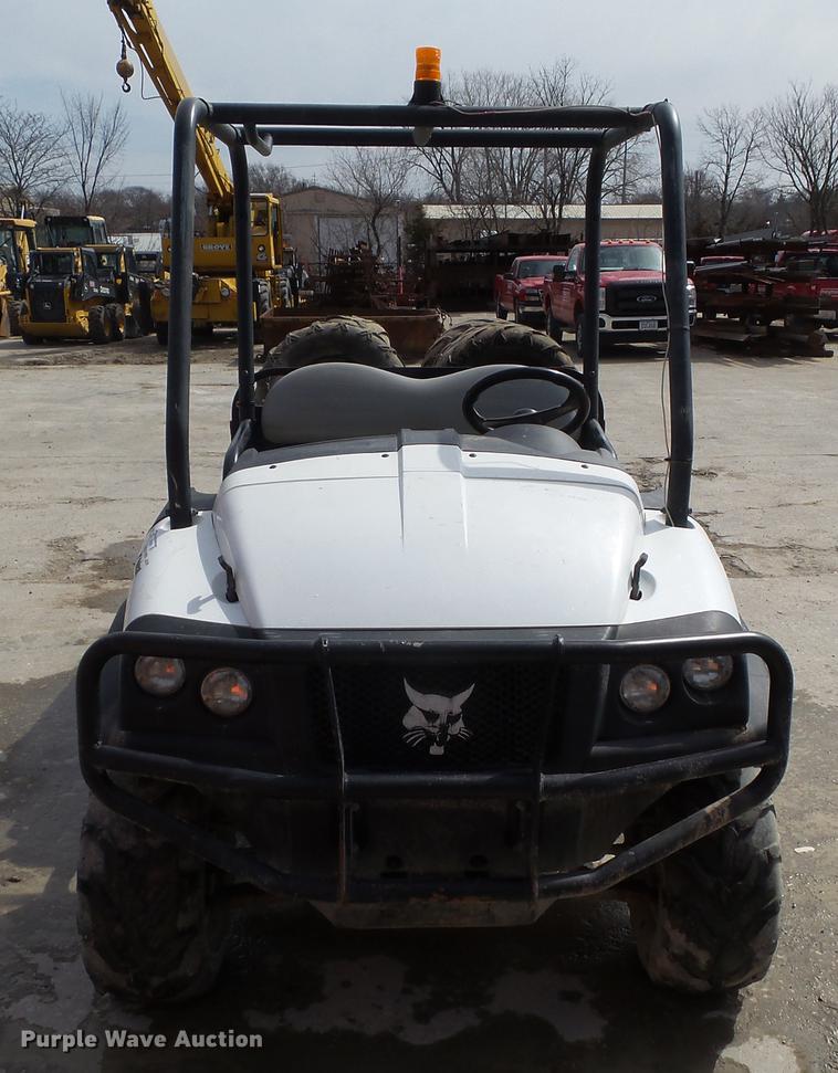 image for item DZ9299 2008 Bobcat 2200 utility vehicle