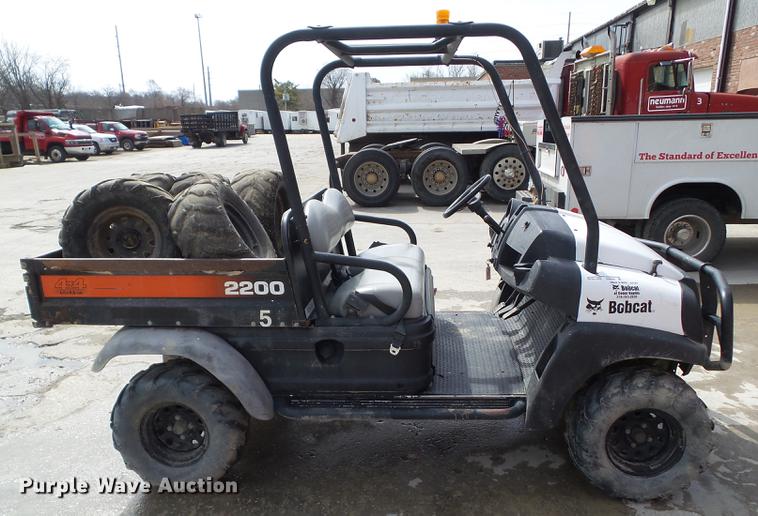 image for item DZ9299 2008 Bobcat 2200 utility vehicle