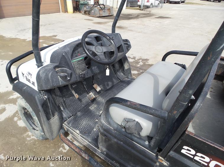 image for item DZ9299 2008 Bobcat 2200 utility vehicle