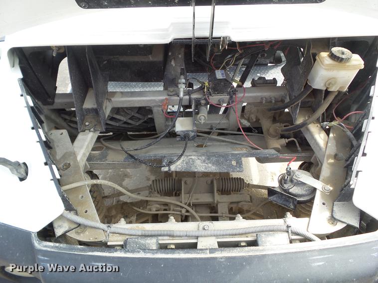 image for item DZ9299 2008 Bobcat 2200 utility vehicle