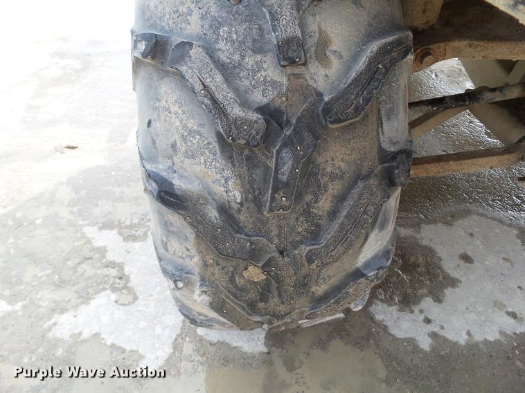 image for item DZ9299 2008 Bobcat 2200 utility vehicle