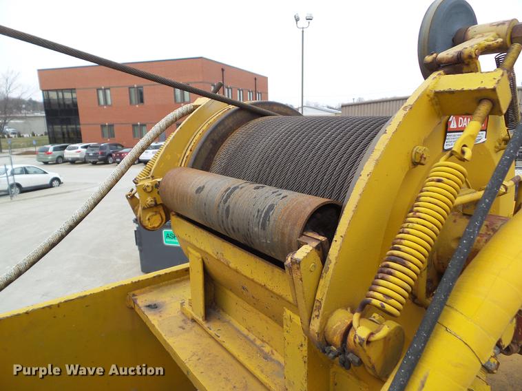 image for item DZ9300 1977 Grove RT620S crane