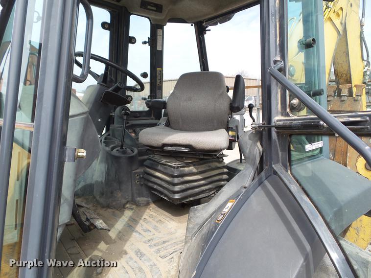 image for item DZ9301 2003 John Deere 310SG backhoe