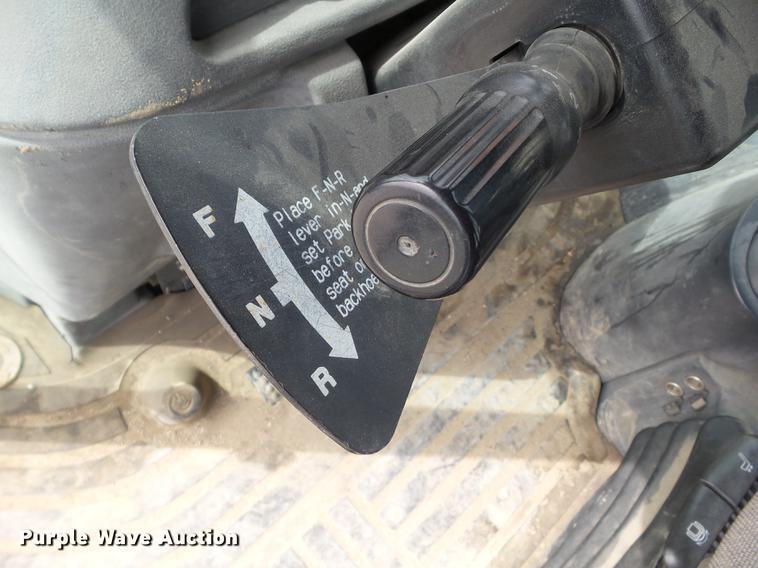 image for item DZ9301 2003 John Deere 310SG backhoe