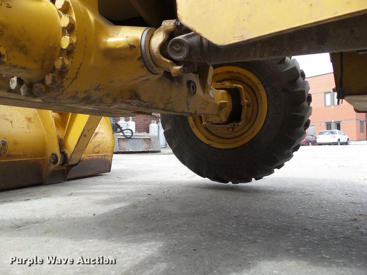 image for item DZ9301 2003 John Deere 310SG backhoe