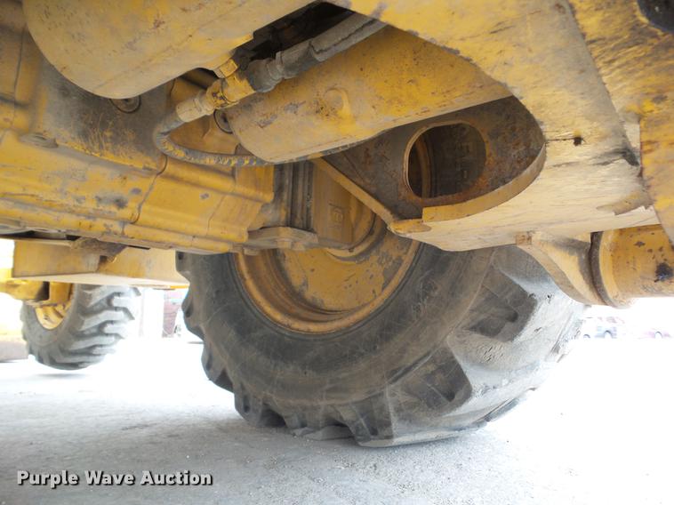 image for item DZ9301 2003 John Deere 310SG backhoe