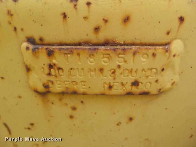 image for item DZ9301 2003 John Deere 310SG backhoe