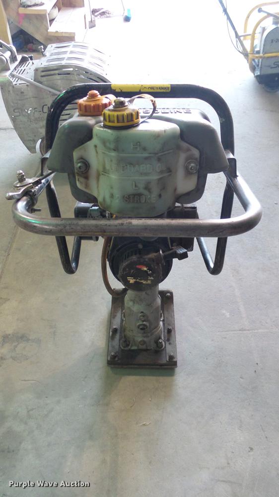 image for item EA9989 Mikasa MT-60HS plate compactor