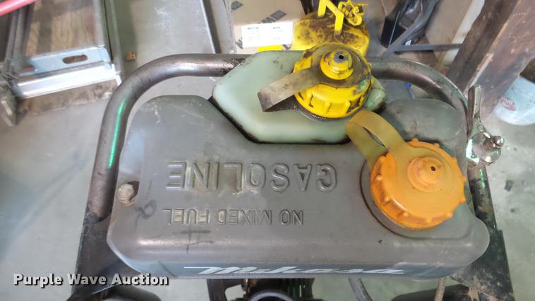 image for item EA9989 Mikasa MT-60HS plate compactor