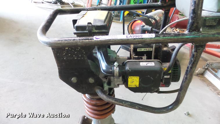 image for item EA9989 Mikasa MT-60HS plate compactor