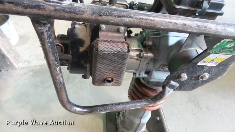 image for item EA9989 Mikasa MT-60HS plate compactor