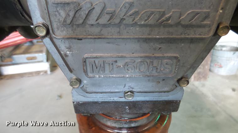 image for item EA9989 Mikasa MT-60HS plate compactor