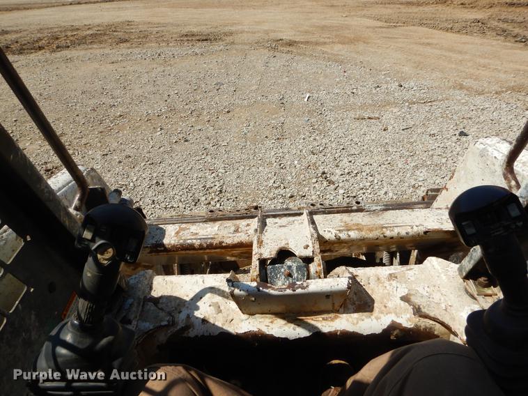 image for item EC9302 2002 Bobcat 763 skid steer