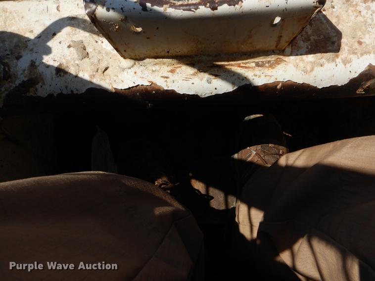 image for item EC9302 2002 Bobcat 763 skid steer