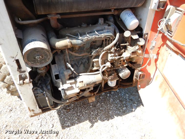 image for item EC9302 2002 Bobcat 763 skid steer