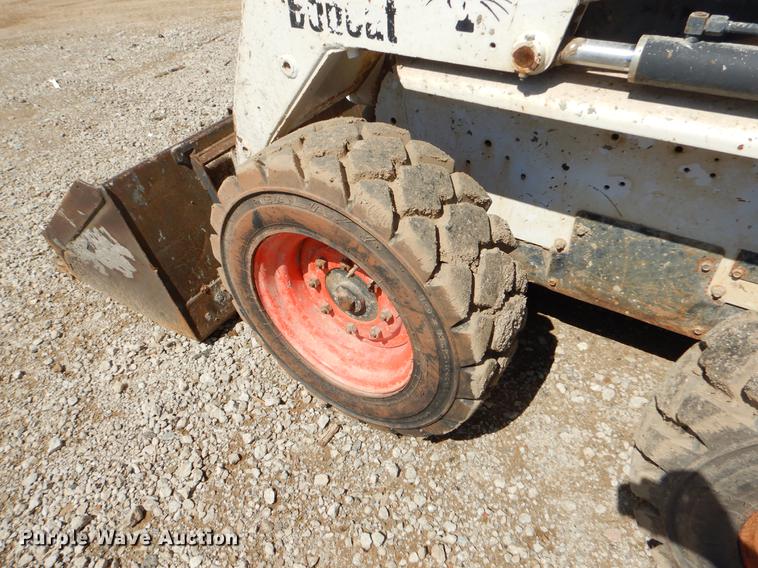 image for item EC9302 2002 Bobcat 763 skid steer