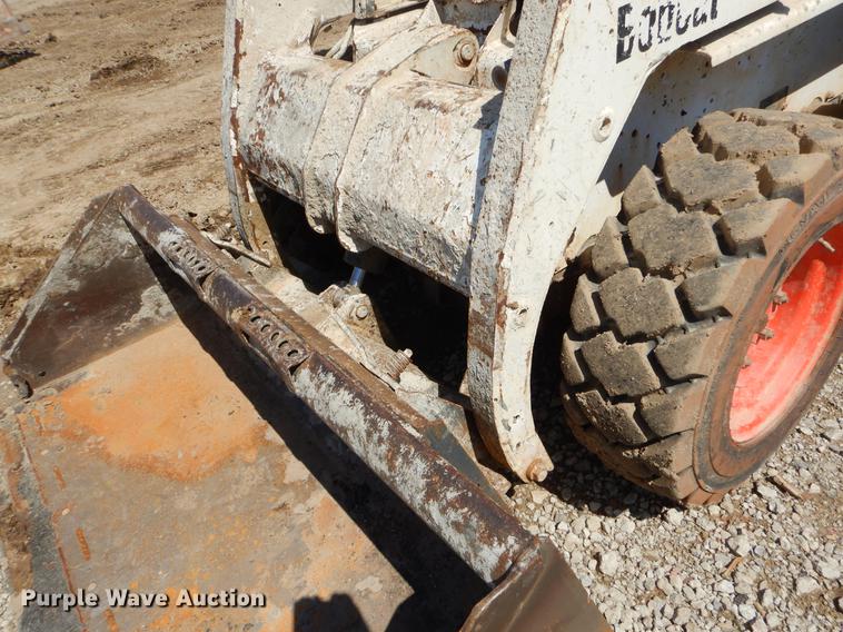 image for item EC9302 2002 Bobcat 763 skid steer