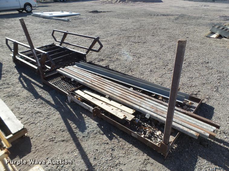 image for item EI9558 Conveyor collection hopper