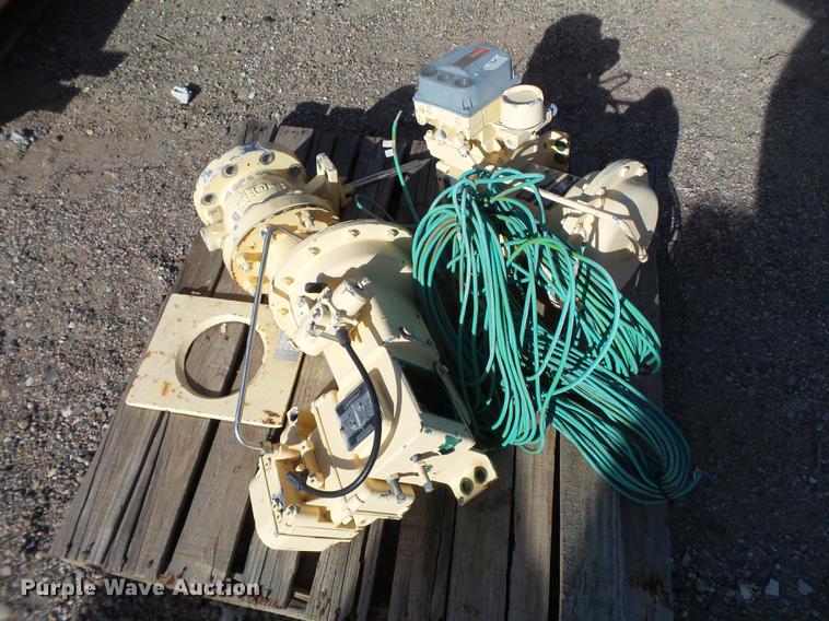 image for item EI9561 Rotating bracket