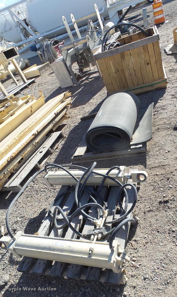 image for item EI9564 Approximately 30'L x 36"W conveyor belt