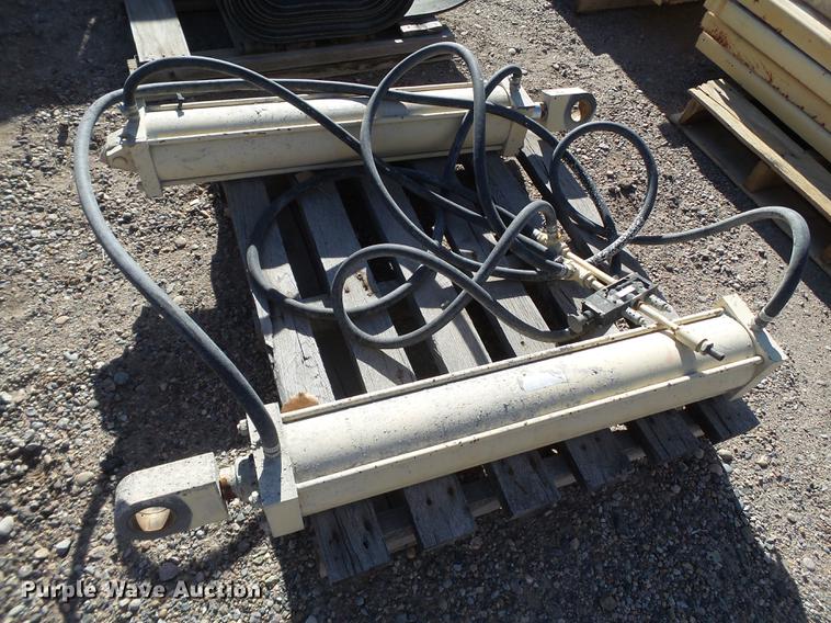 image for item EI9564 Approximately 30'L x 36"W conveyor belt