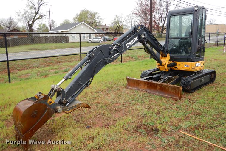 image for item EJ9880 2013 John Deere 35D mini excavator