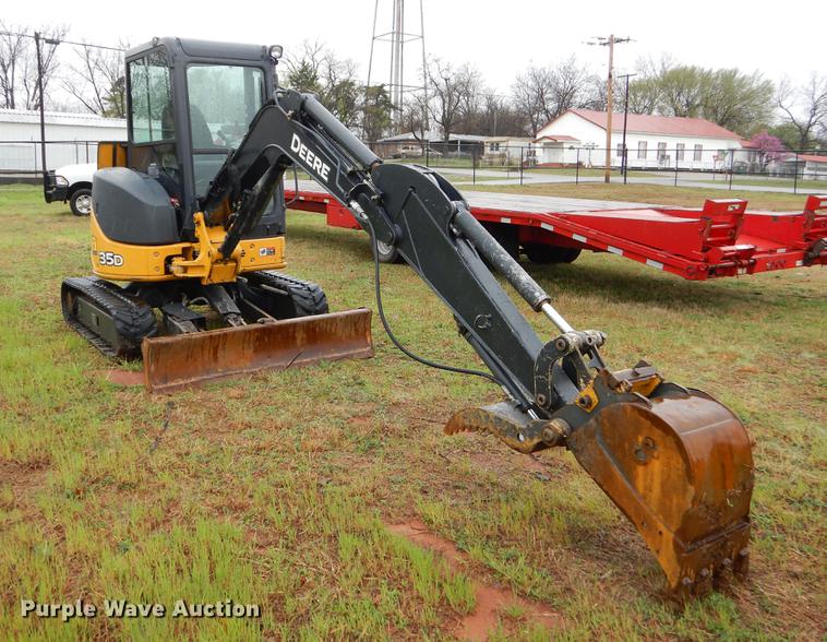 image for item EJ9880 2013 John Deere 35D mini excavator