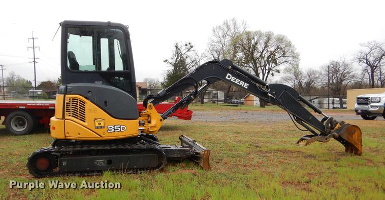 image for item EJ9880 2013 John Deere 35D mini excavator