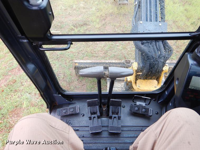 image for item EJ9880 2013 John Deere 35D mini excavator