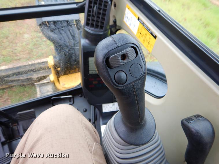 image for item EJ9880 2013 John Deere 35D mini excavator