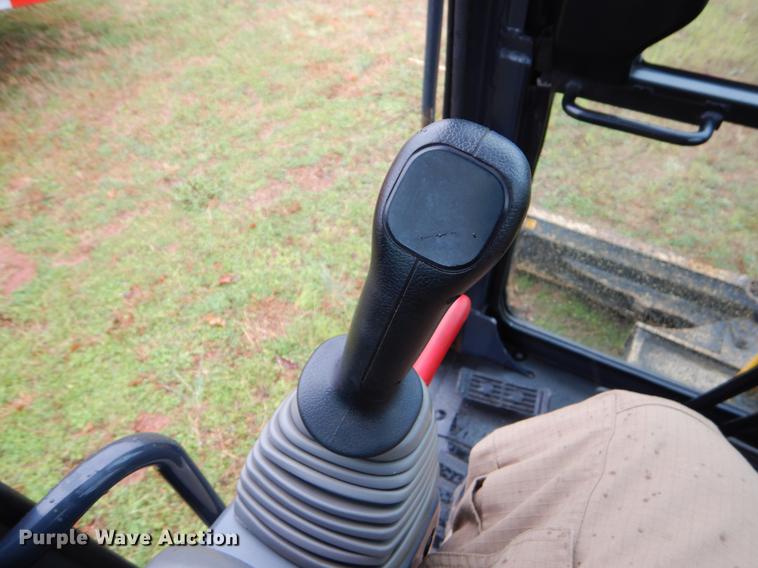 image for item EJ9880 2013 John Deere 35D mini excavator