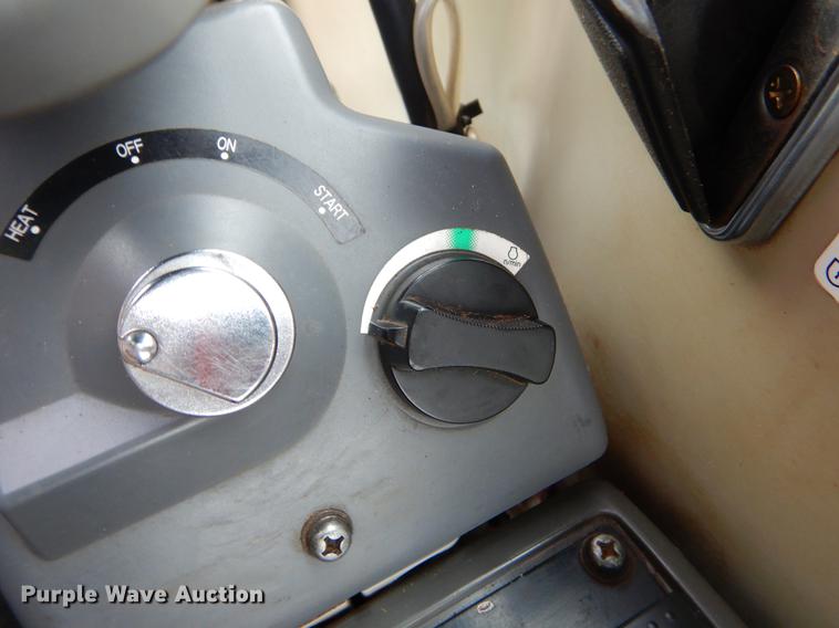 image for item EJ9880 2013 John Deere 35D mini excavator