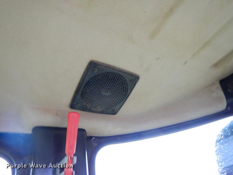 image for item EJ9880 2013 John Deere 35D mini excavator