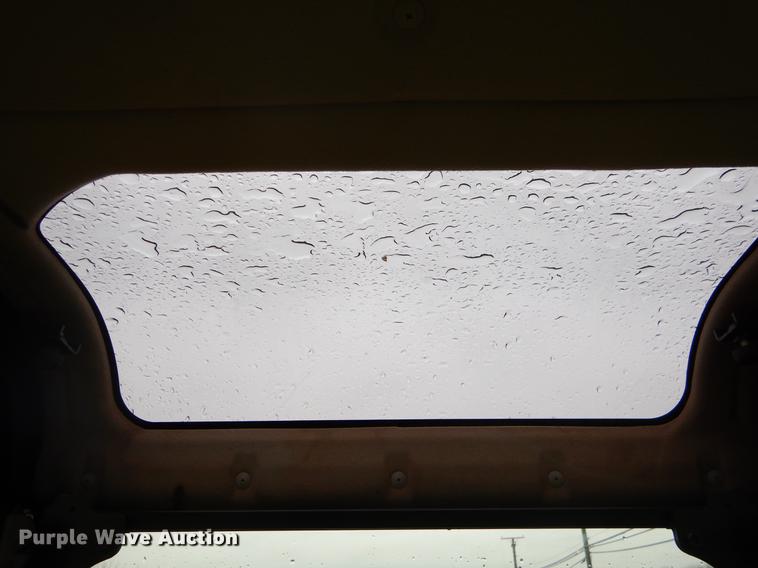 image for item EJ9880 2013 John Deere 35D mini excavator