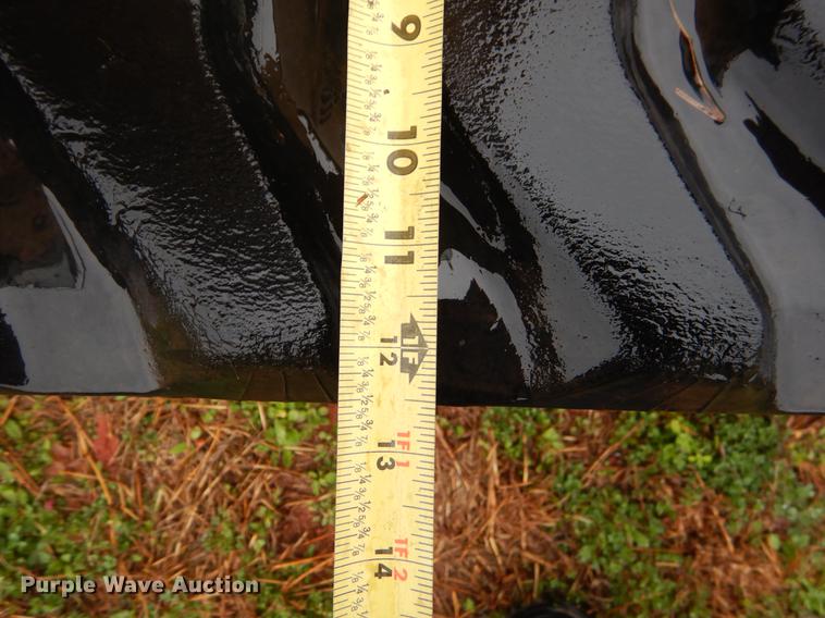 image for item EJ9880 2013 John Deere 35D mini excavator