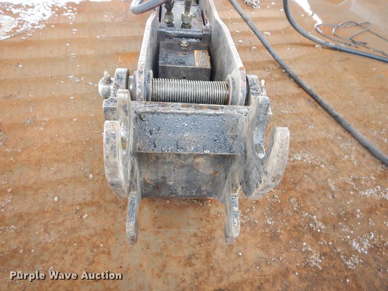 image for item EJ9880 2013 John Deere 35D mini excavator