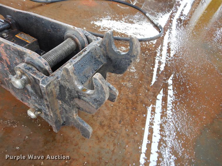 image for item EJ9880 2013 John Deere 35D mini excavator