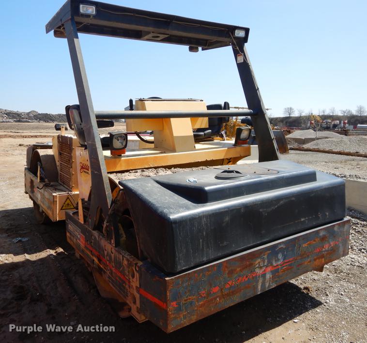 image for item EJ9901 Hypac C778B vibratory double drum roller