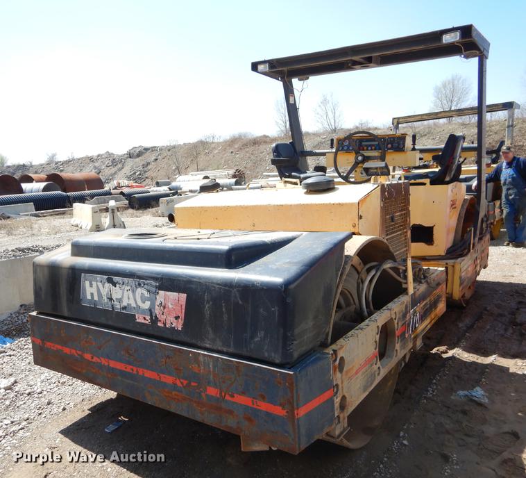 image for item EJ9901 Hypac C778B vibratory double drum roller