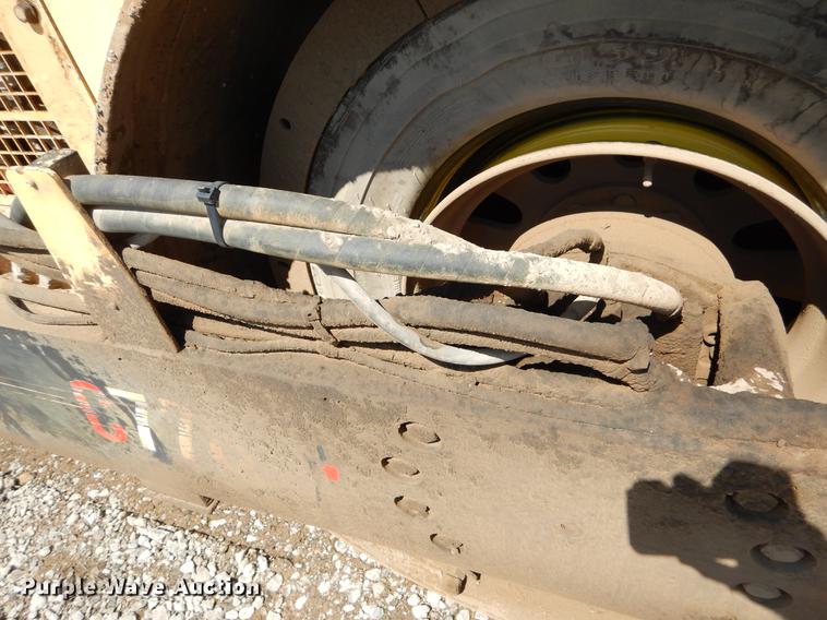 image for item EJ9901 Hypac C778B vibratory double drum roller