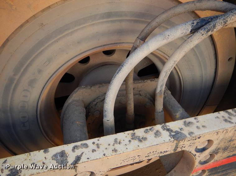 image for item EJ9901 Hypac C778B vibratory double drum roller