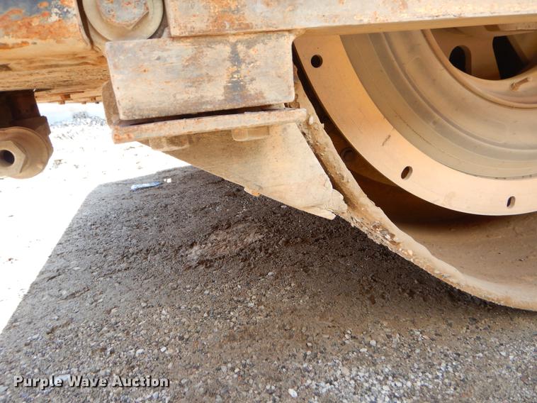 image for item EJ9901 Hypac C778B vibratory double drum roller