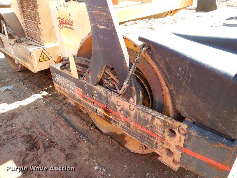 image for item EJ9901 Hypac C778B vibratory double drum roller