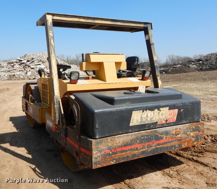 image for item EJ9904 Hypac C778B vibratory double drum roller