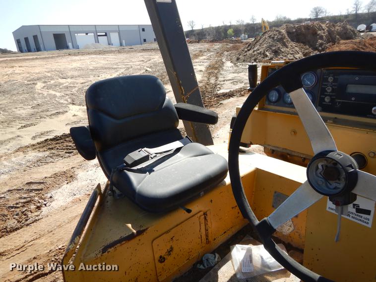 image for item EJ9904 Hypac C778B vibratory double drum roller