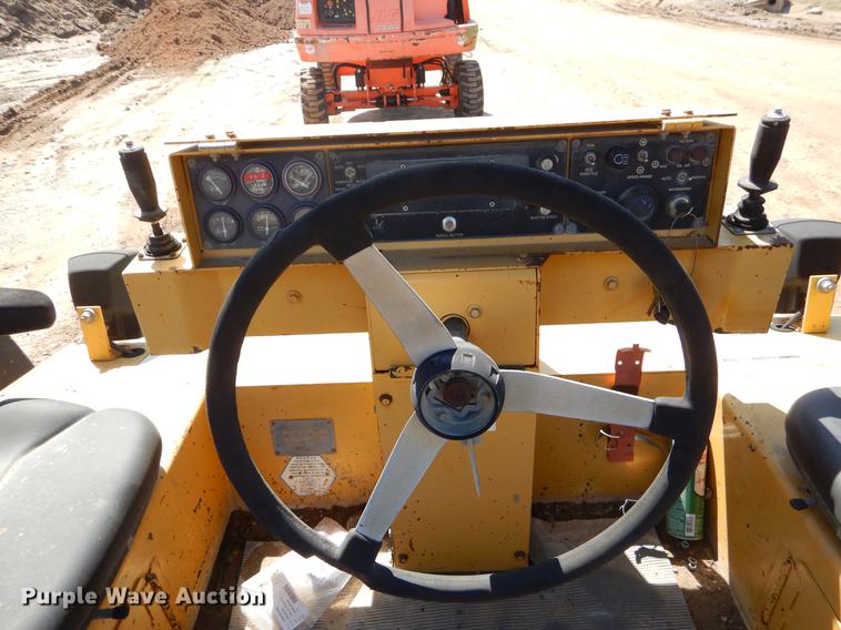 image for item EJ9904 Hypac C778B vibratory double drum roller