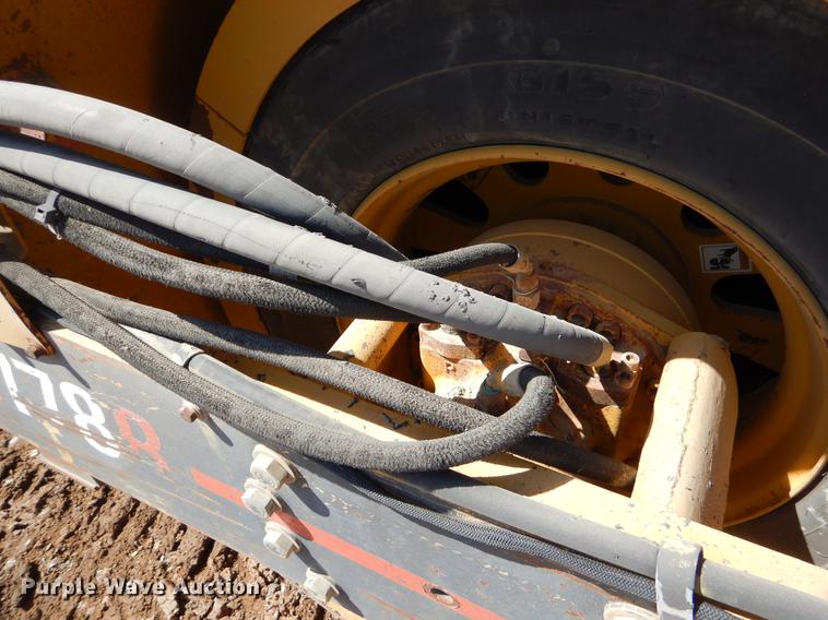 image for item EJ9904 Hypac C778B vibratory double drum roller