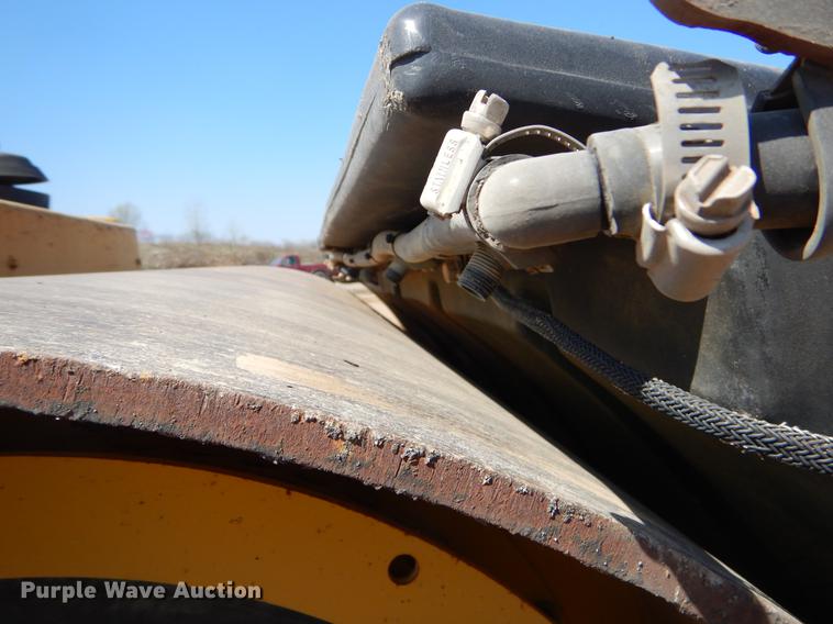 image for item EJ9904 Hypac C778B vibratory double drum roller