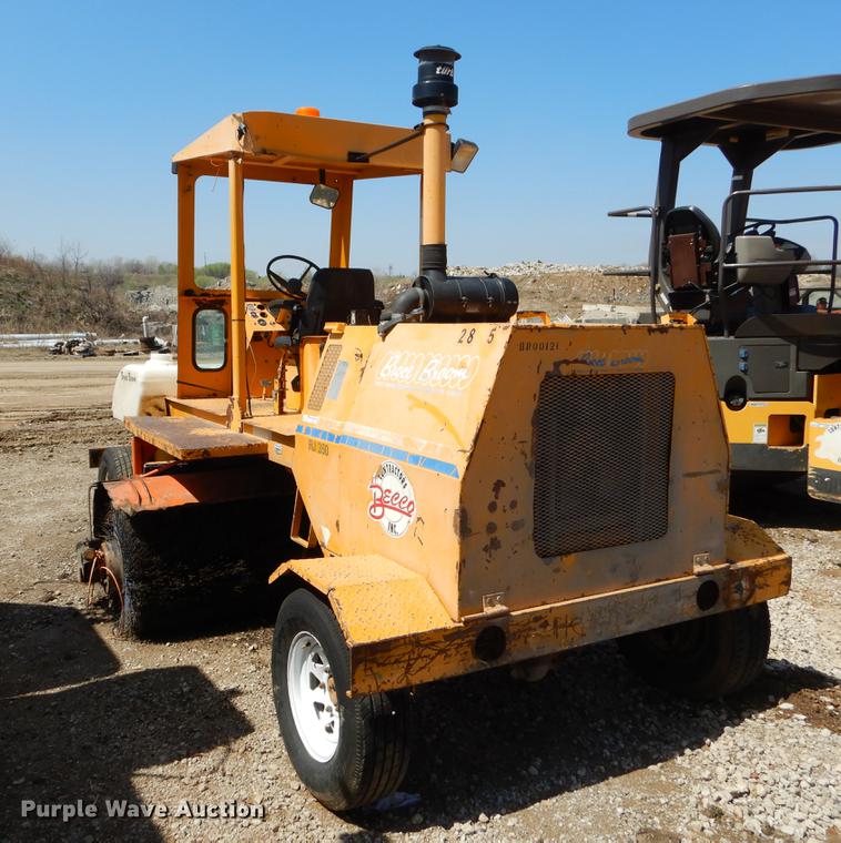 image for item EJ9908 2000 Broce RJ-350 broom