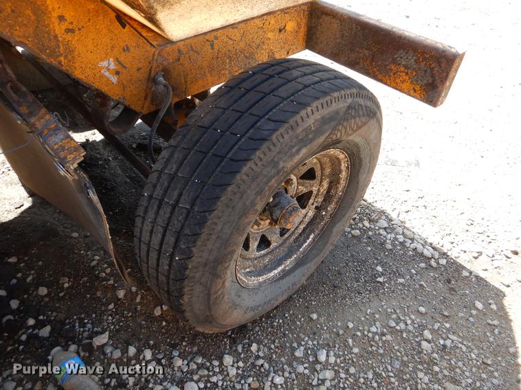 image for item EJ9908 2000 Broce RJ-350 broom